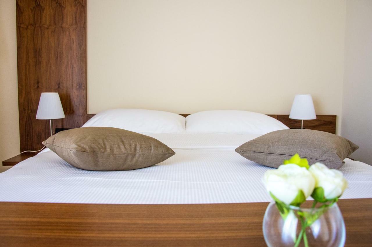 Villa Rooms Mediteran Borovići 外观 照片
